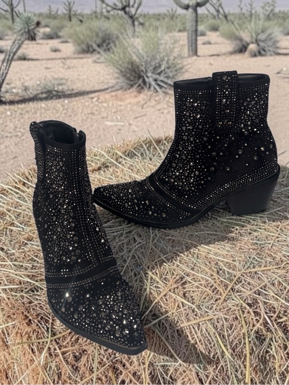 Isnom Black Crystal Embellished Ankle Boots - Women